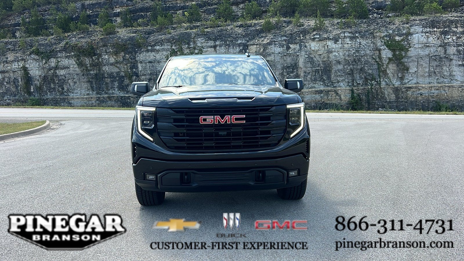 2025 GMC Sierra 1500 Elevation