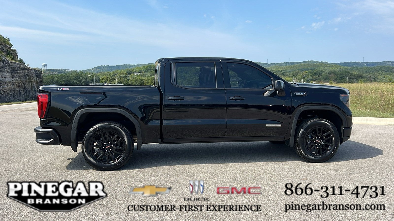 2025 GMC Sierra 1500 Elevation