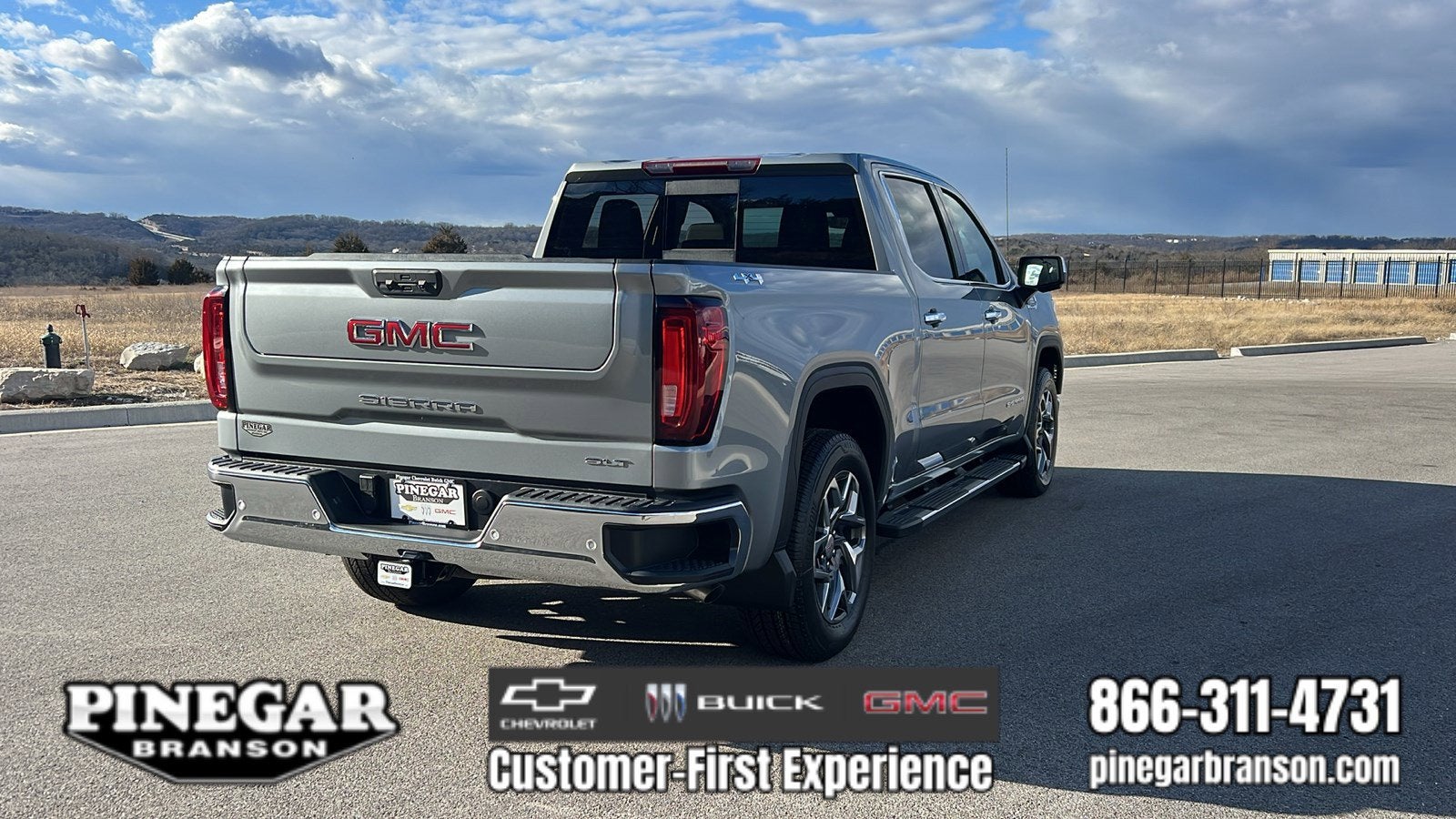 2026 GMC Sierra 1500 SLT