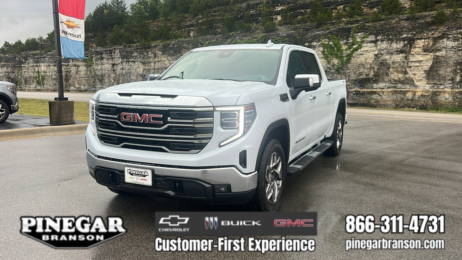 2026 GMC Sierra 1500 SLT