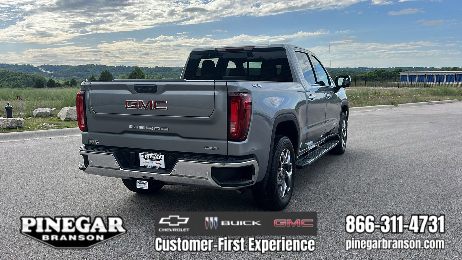 2026 GMC Sierra 1500 SLT