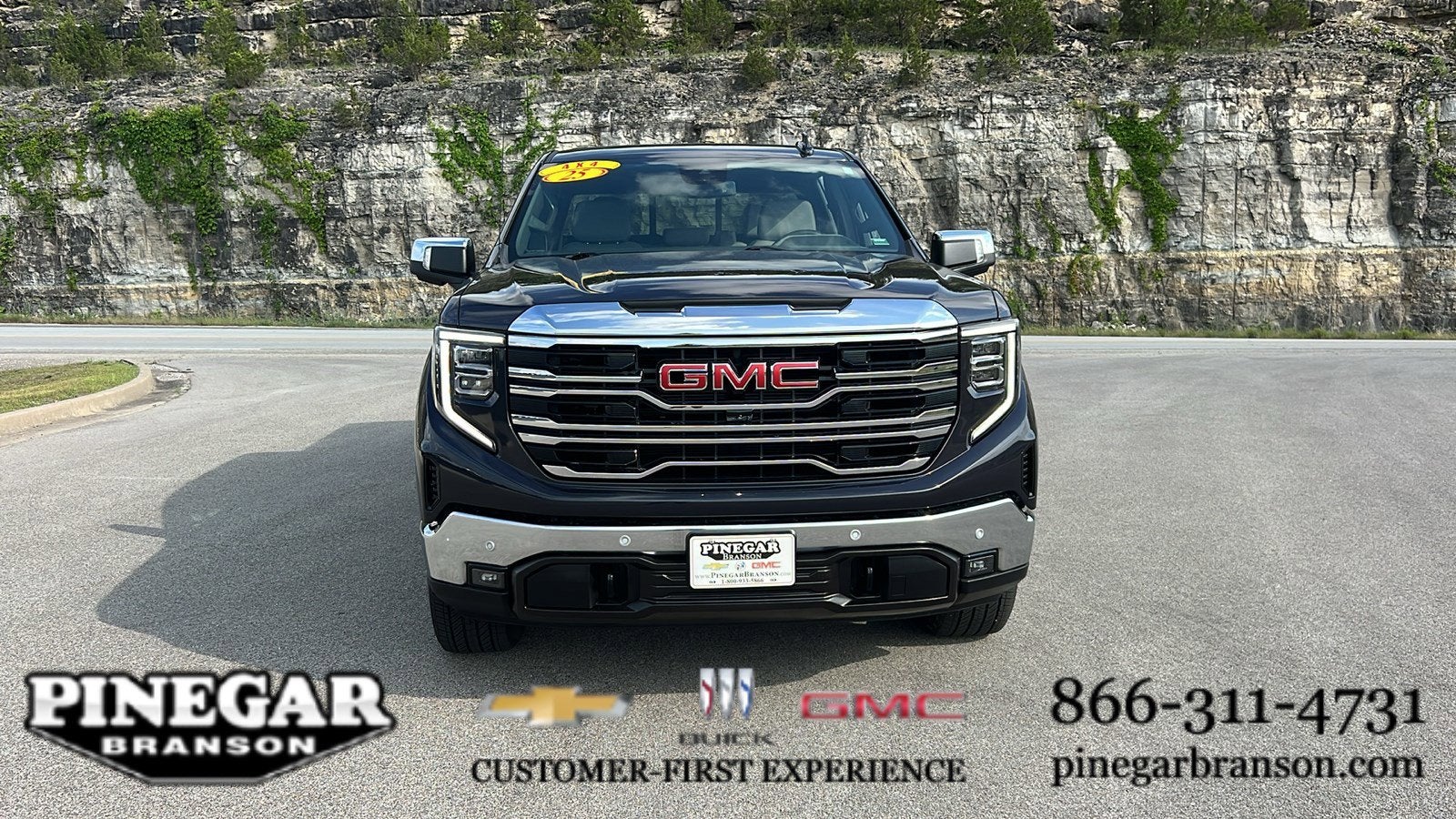 2025 GMC Sierra 1500 SLT