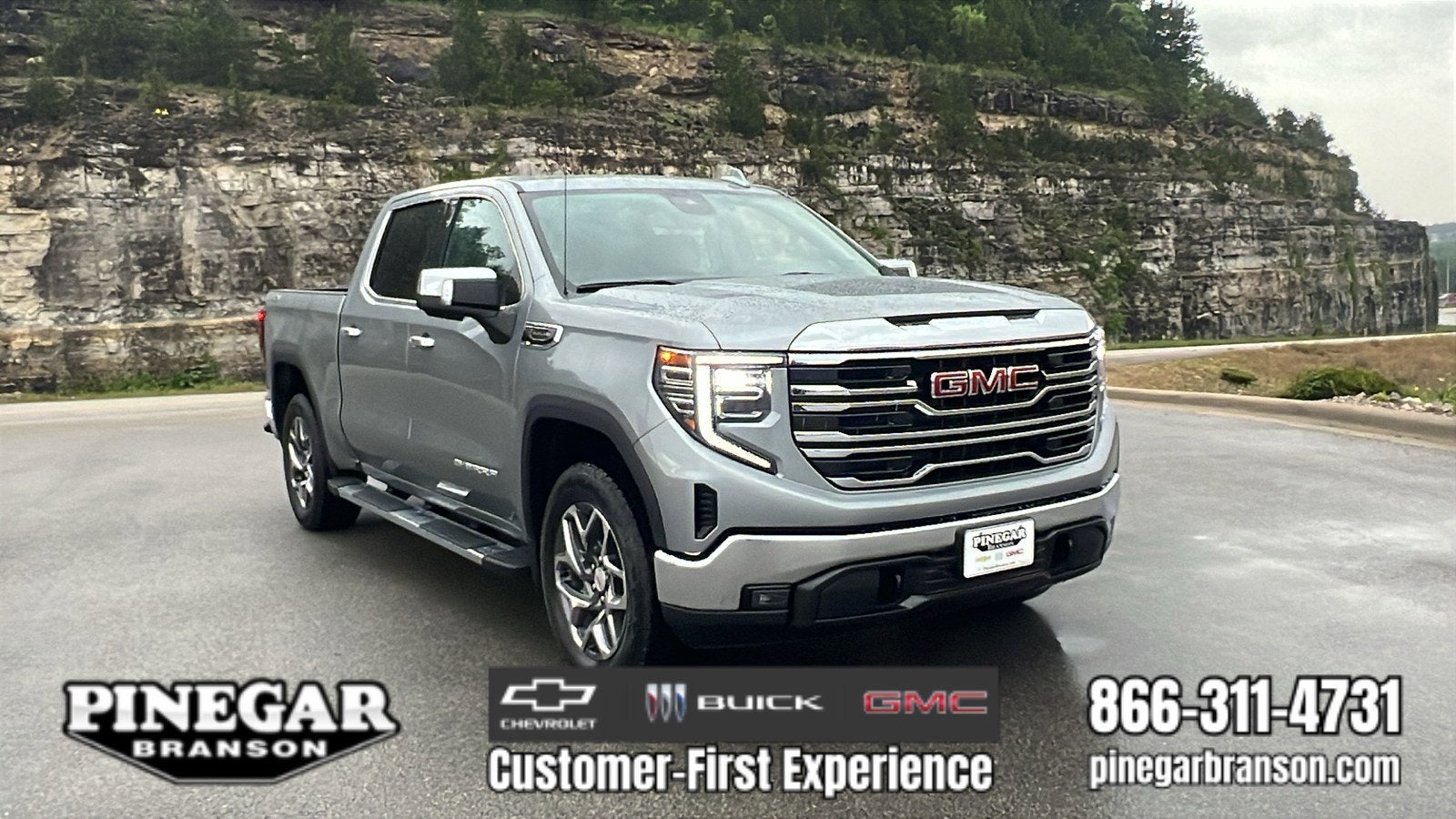 2026 GMC Sierra 1500 SLT