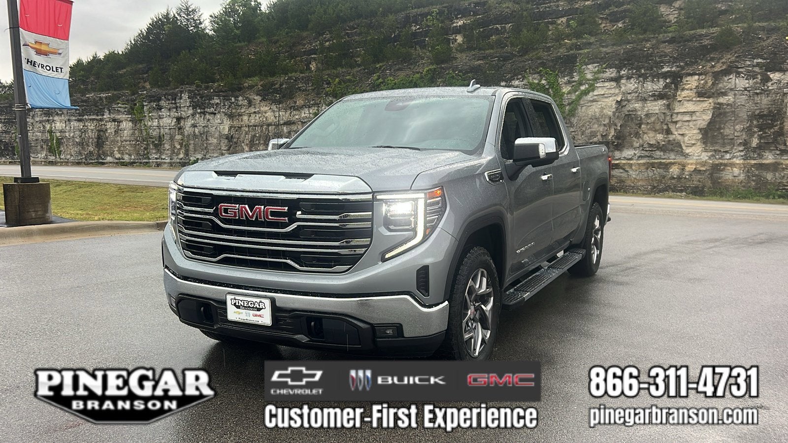 2026 GMC Sierra 1500 SLT