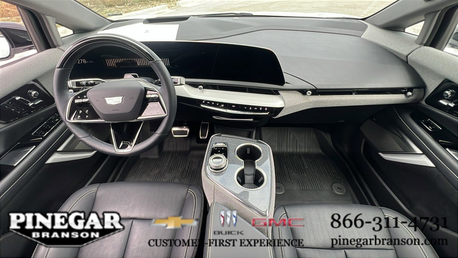 2025 Cadillac OPTIQ Luxury 2
