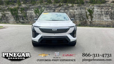 2025 Cadillac OPTIQ Luxury 2