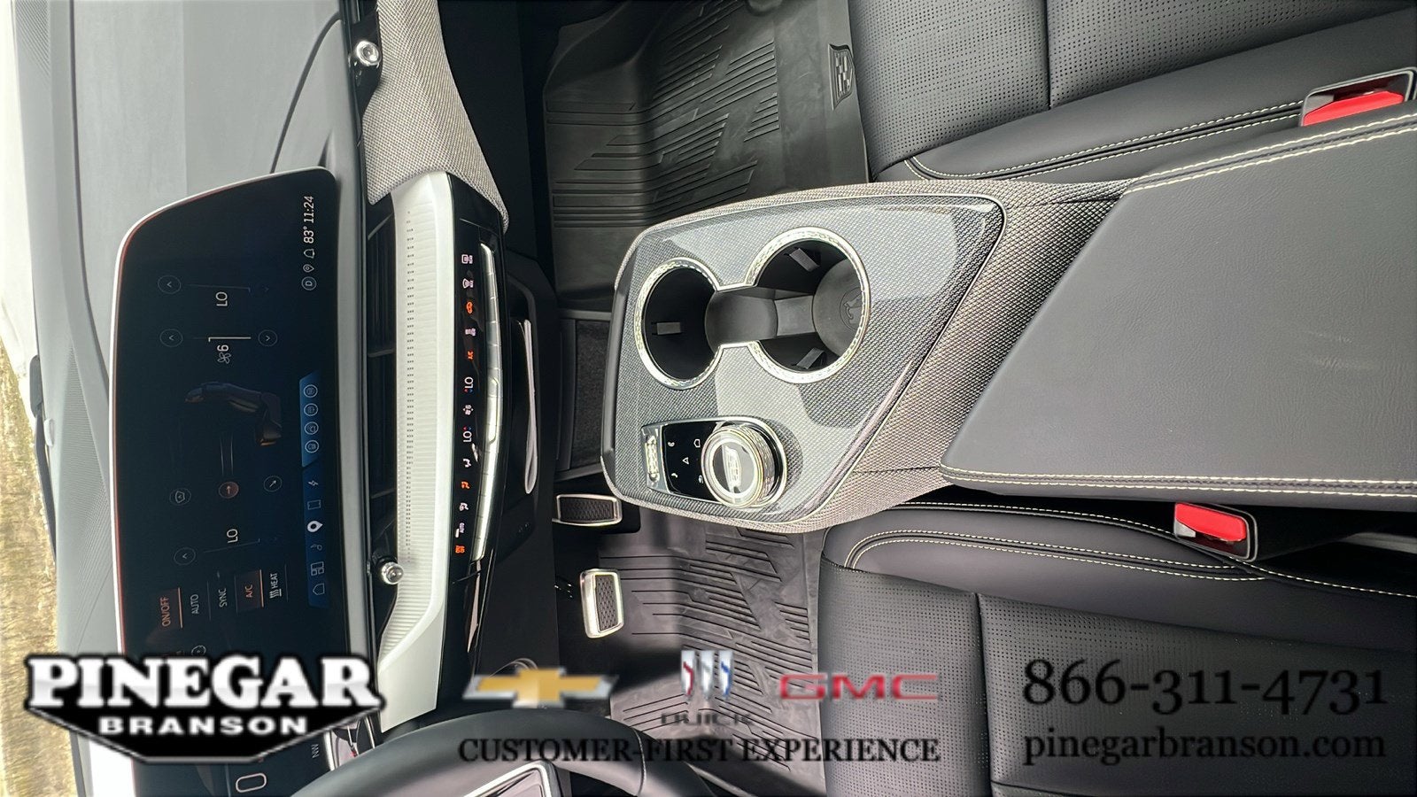 2025 Cadillac OPTIQ Luxury 2
