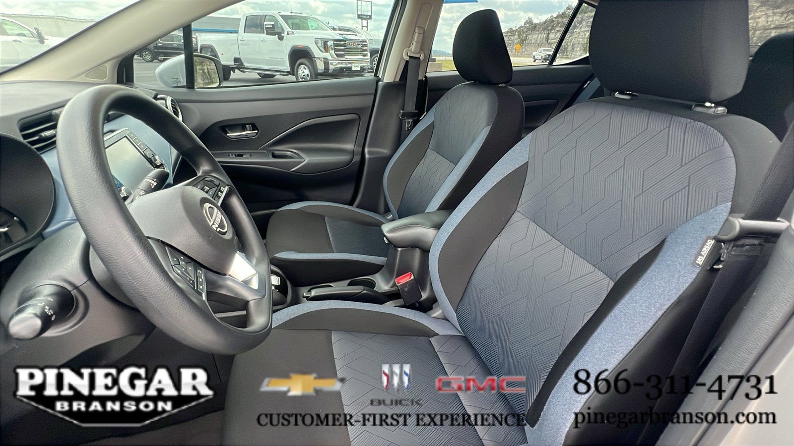 2025 Nissan Versa SV