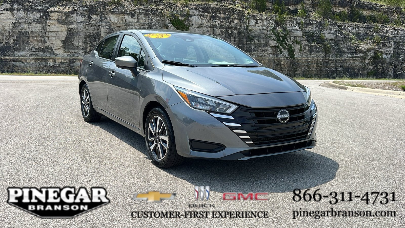2025 Nissan Versa SV