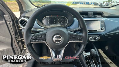 2025 Nissan Versa SV