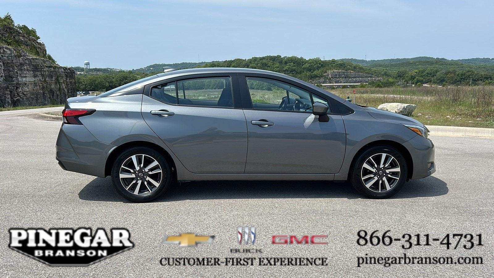 2025 Nissan Versa SV