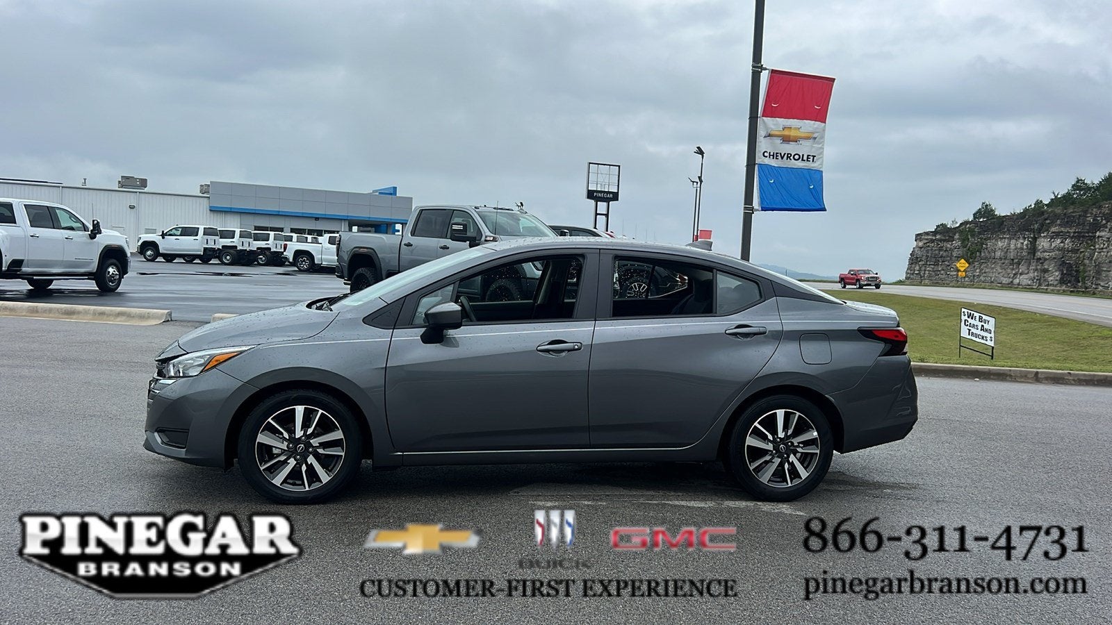 2025 Nissan Versa SV