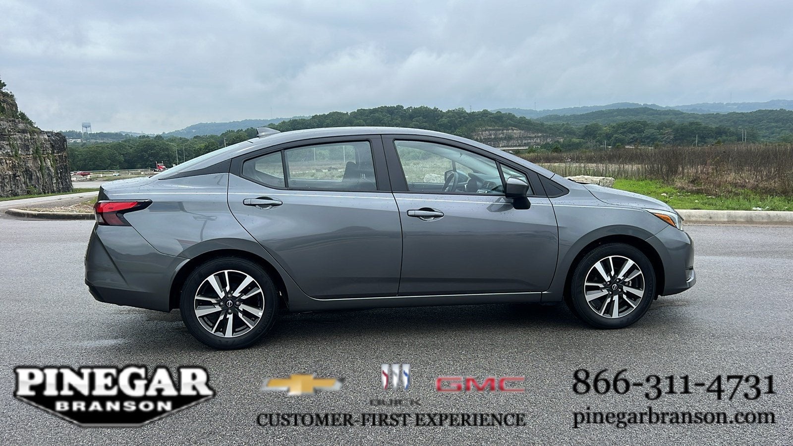 2025 Nissan Versa SV