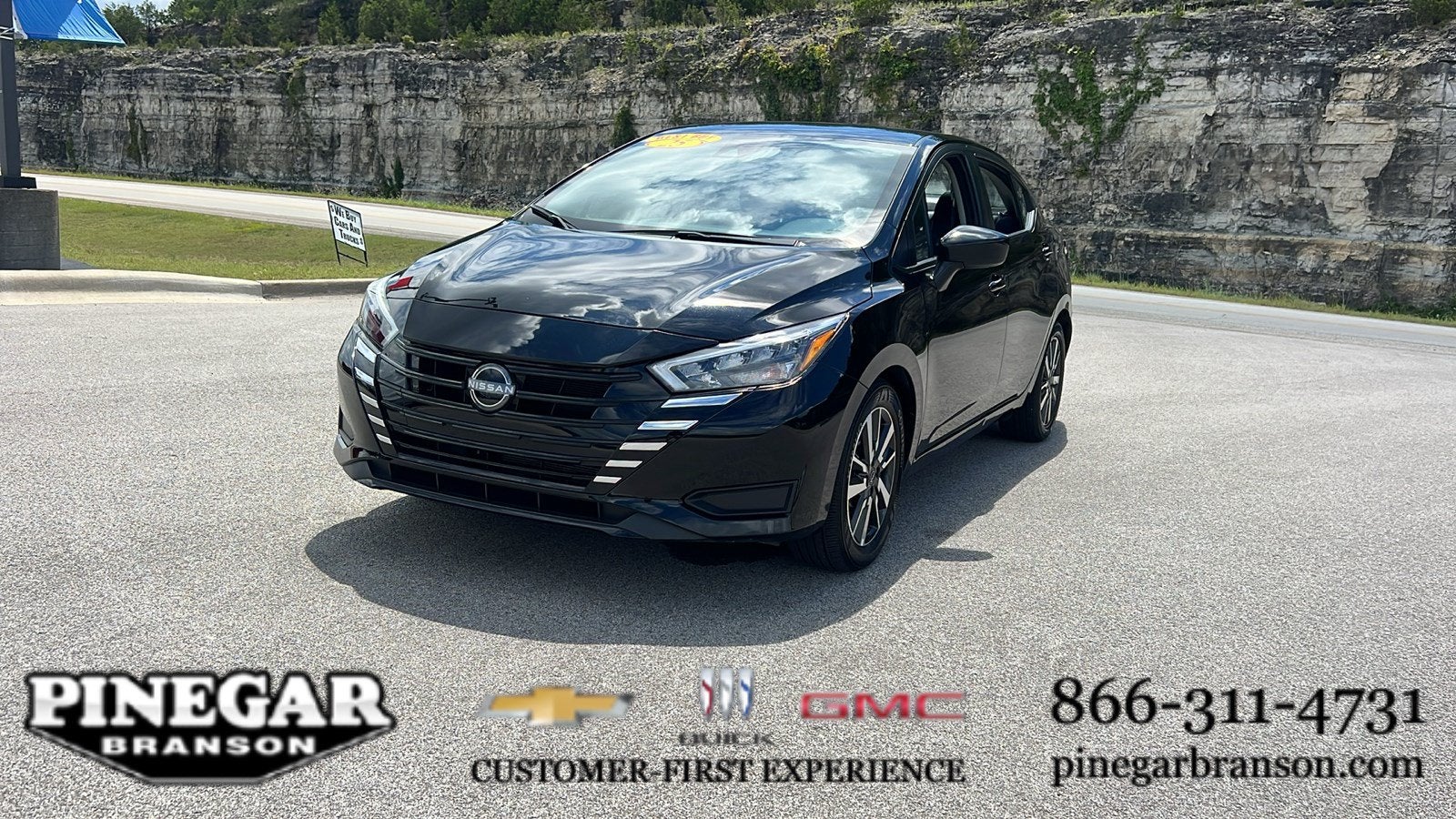 2025 Nissan Versa SV