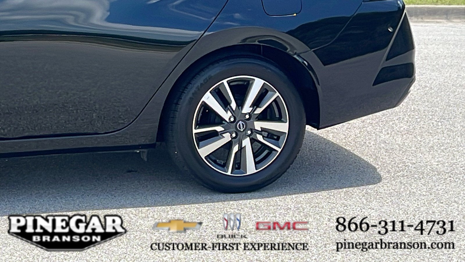 2025 Nissan Versa SV