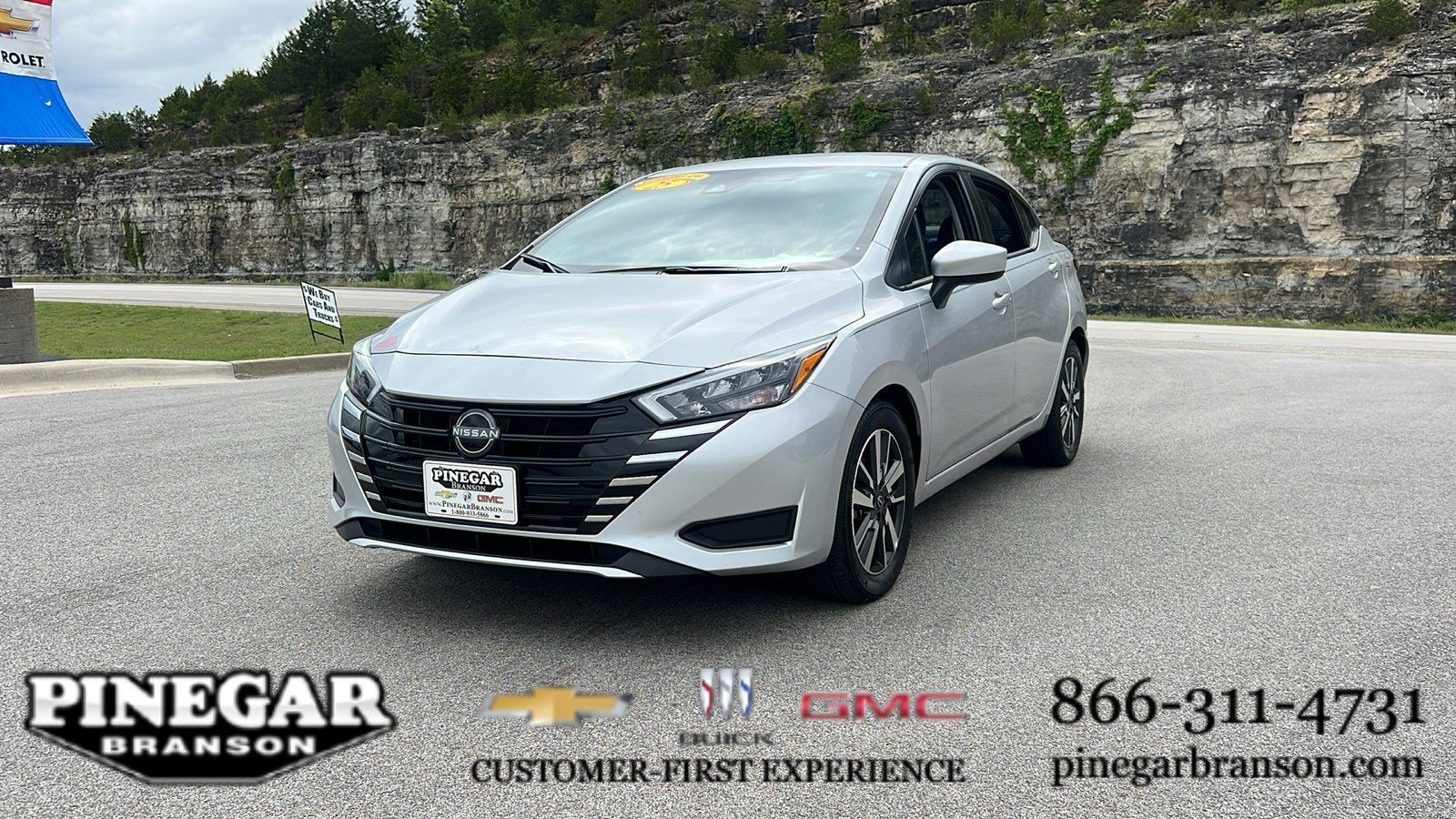 2025 Nissan Versa SV