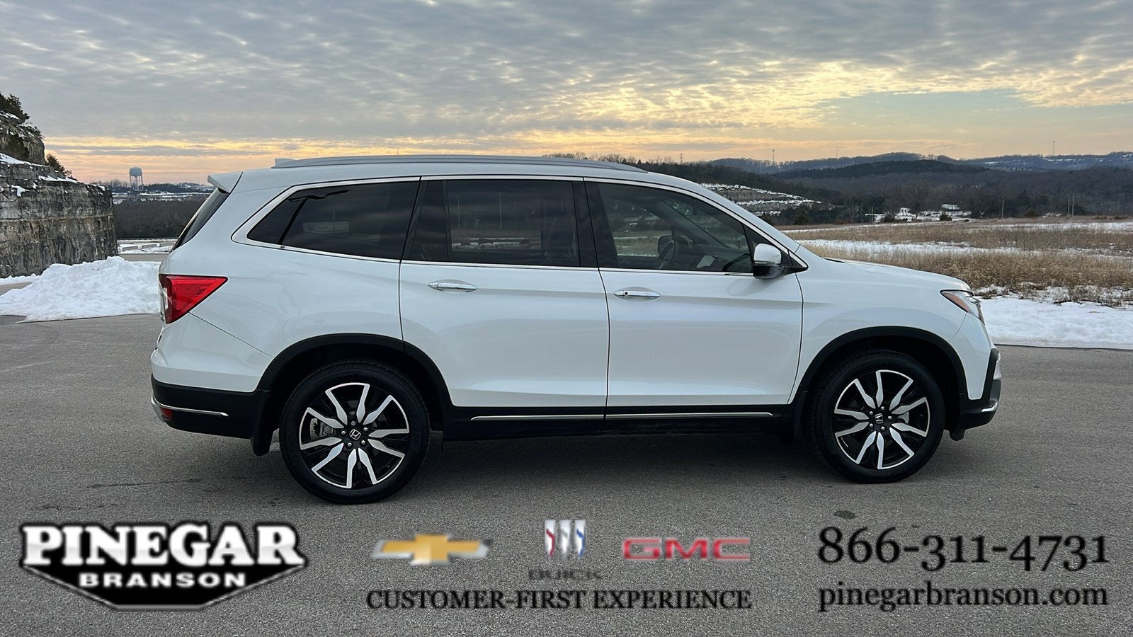 2022 Honda Pilot Touring 7-Passenger