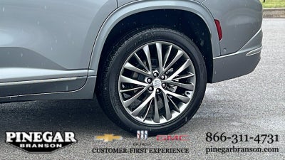 2025 Buick Enclave Avenir
