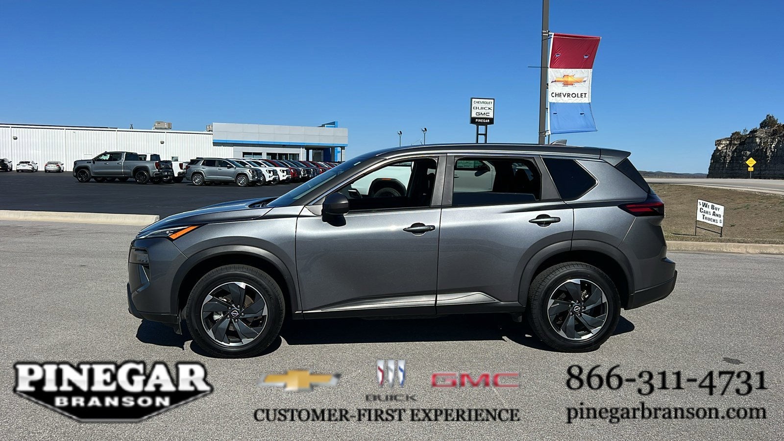 2025 Nissan Rogue SV