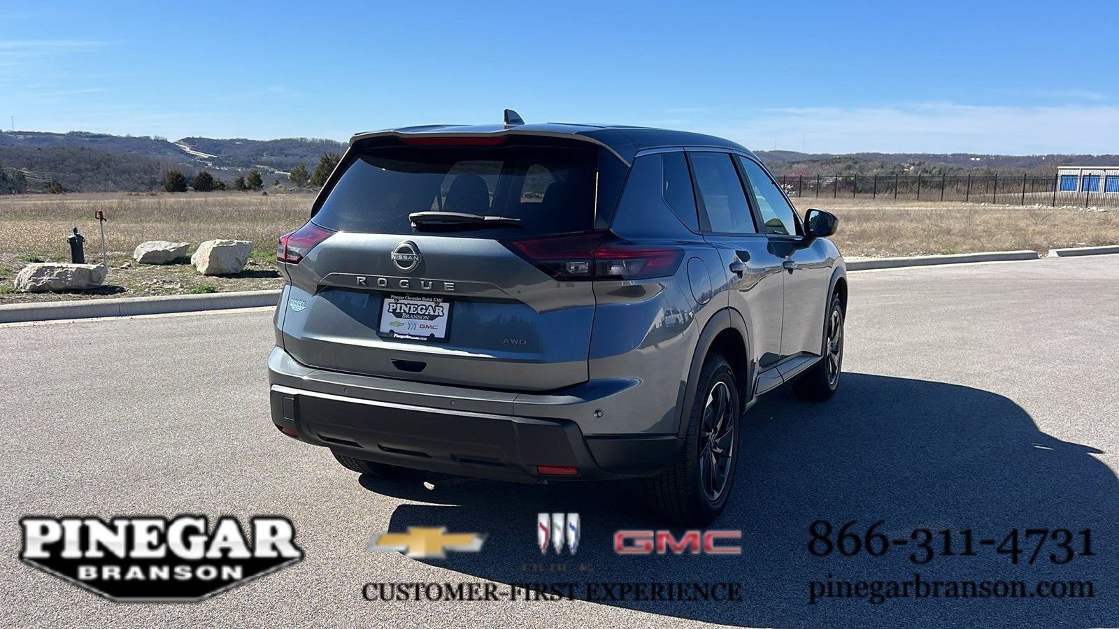 2025 Nissan Rogue SV