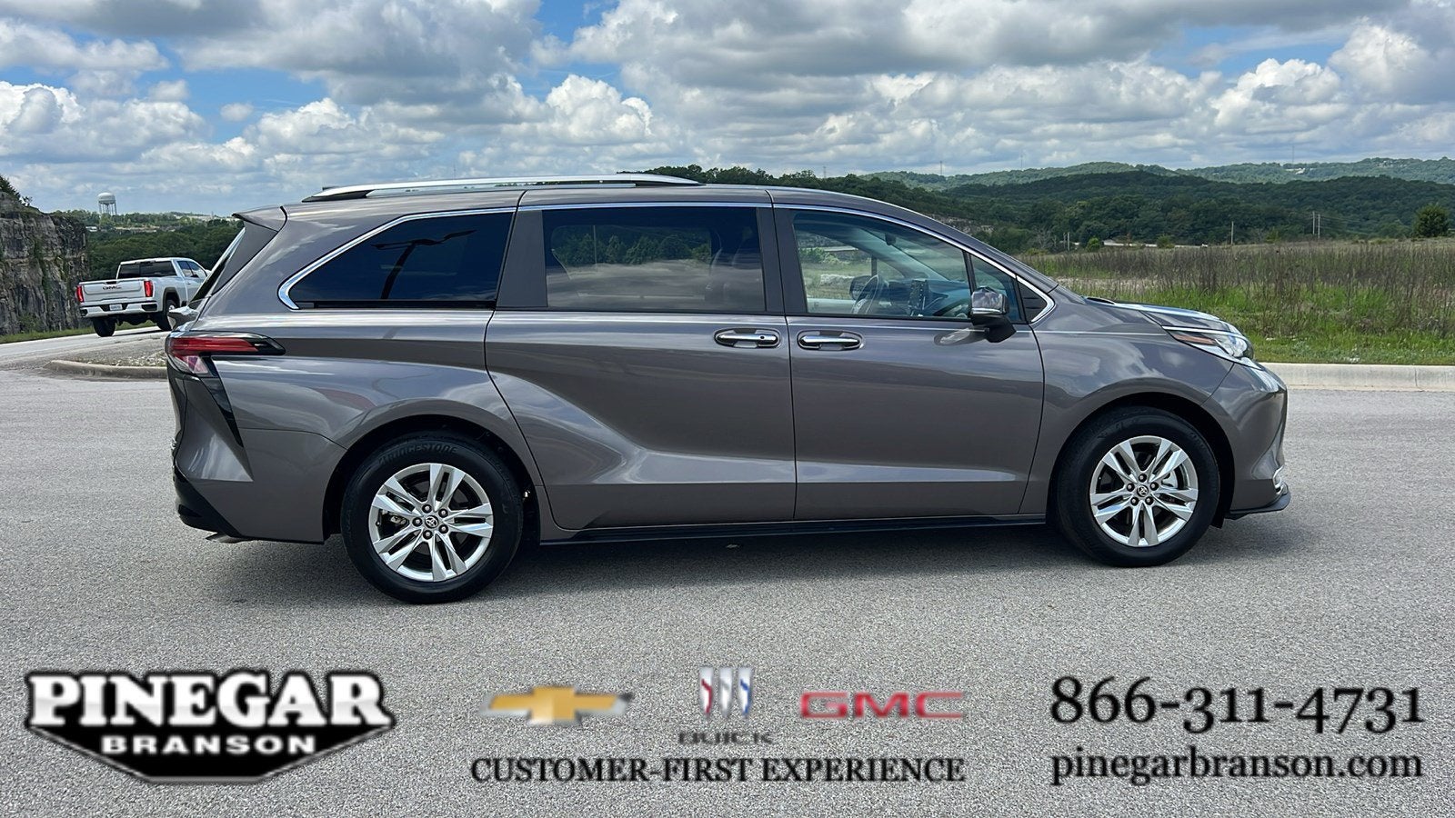 2024 Toyota Sienna Limited