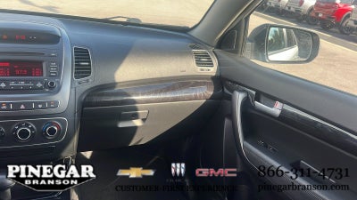 2015 Kia Sorento LX