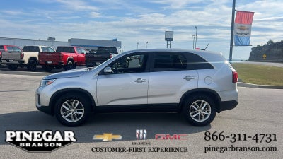 2015 Kia Sorento LX