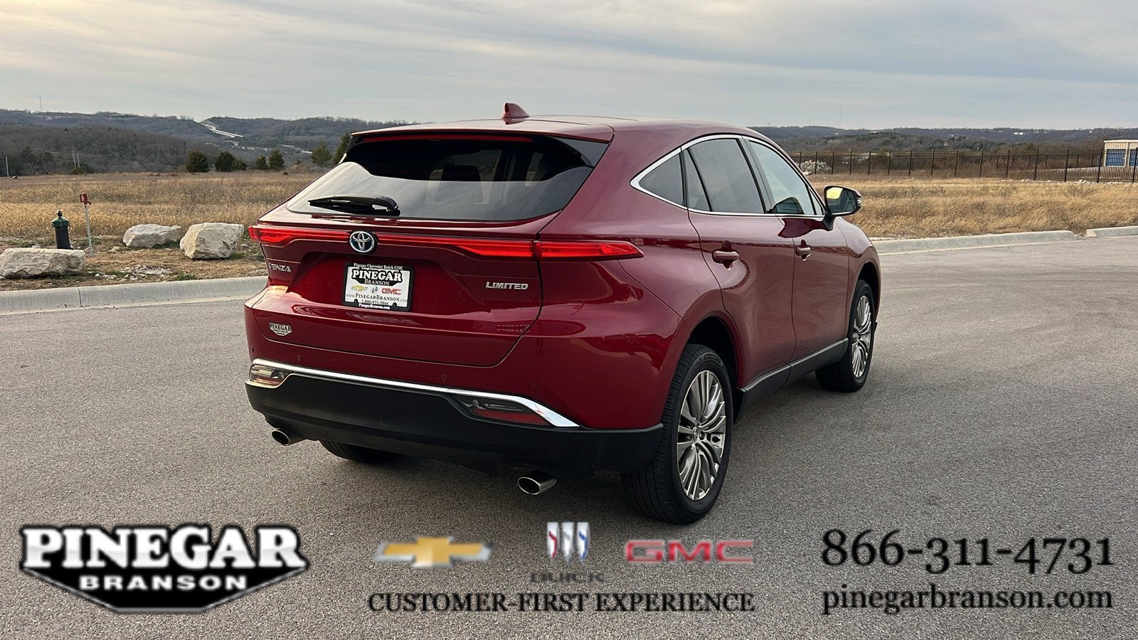 2024 Toyota Venza LE