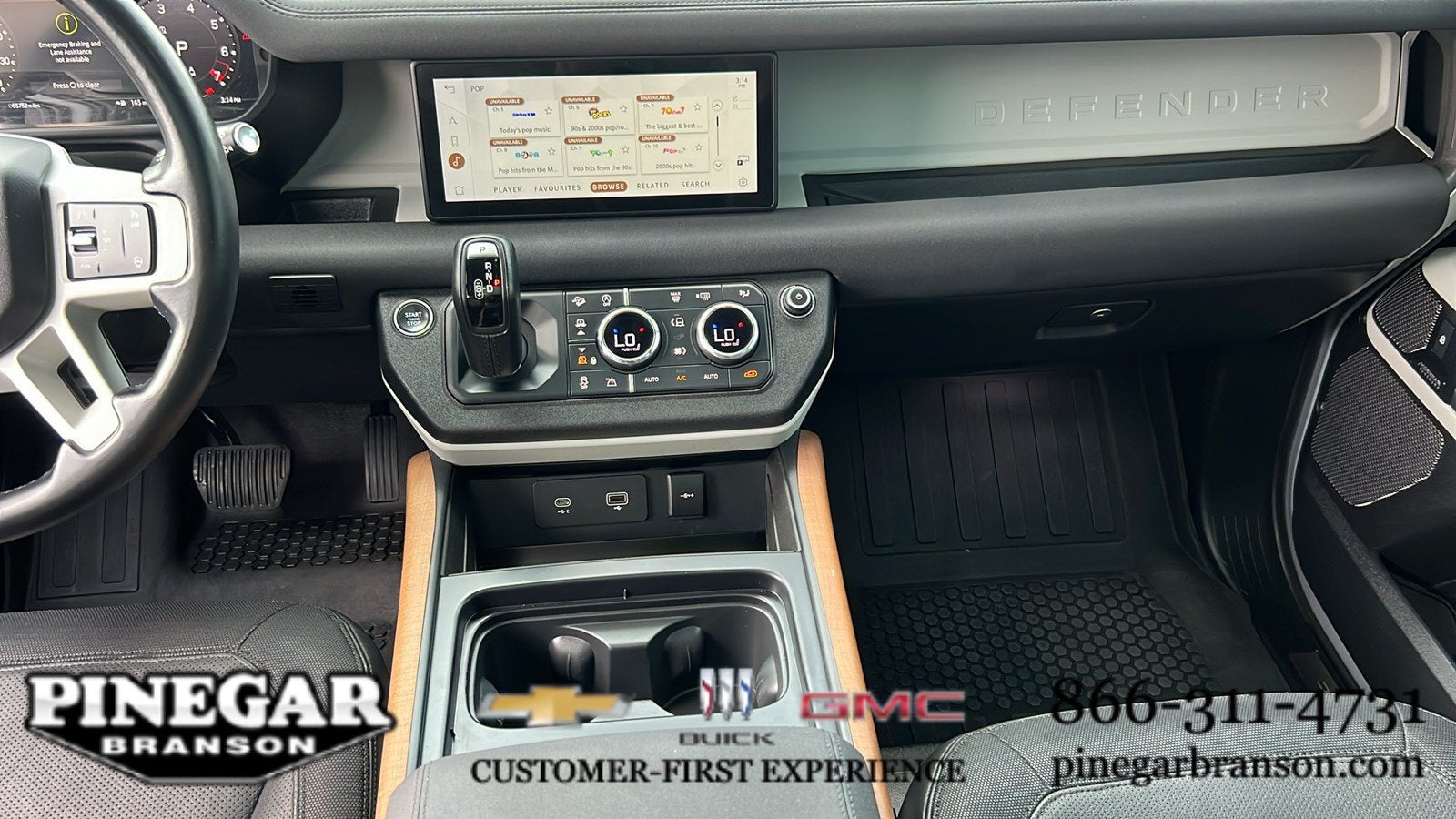 2023 Land Rover Defender X-Dynamic SE