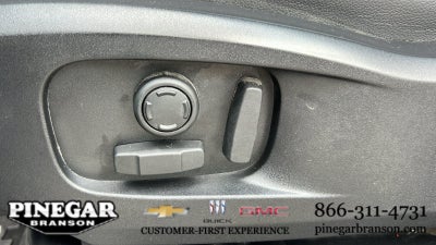2023 Land Rover Defender X-Dynamic SE