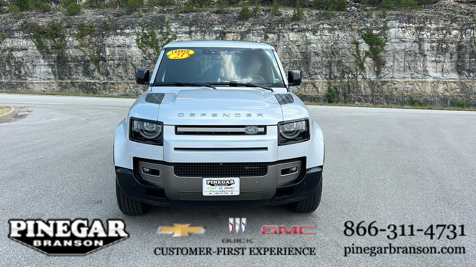 2023 Land Rover Defender X-Dynamic SE