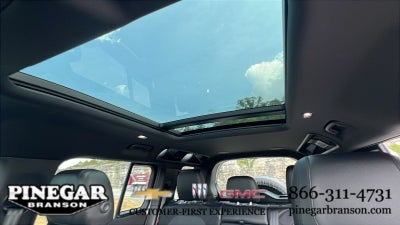 2023 Land Rover Defender X-Dynamic SE