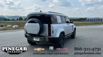 2023 Land Rover Defender X-Dynamic SE